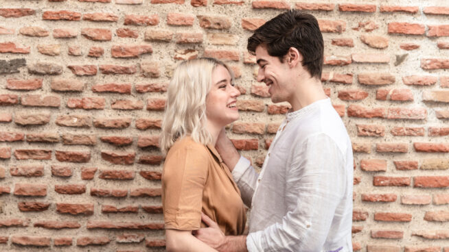 De cara a la pared. II
