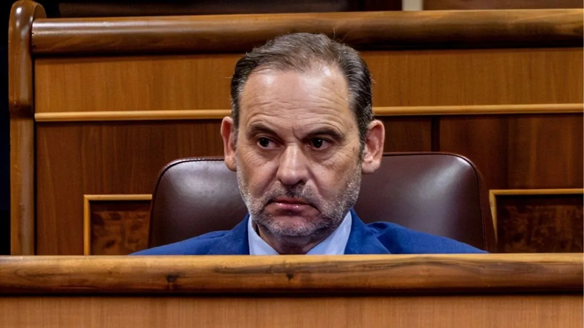 Obligan al Gobierno a desvelar qué altos cargos de Transportes viajaban con Ábalos
