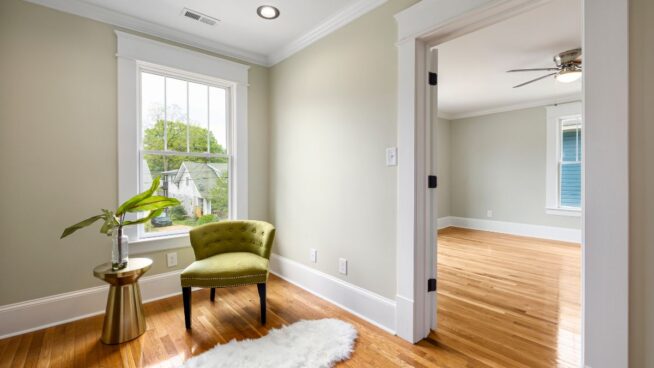 Adiós a los pisos diáfanos: esta es la nueva tendencia que acabará con los ruidos en casa