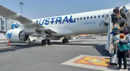 Airbus celebra el récord del A320, pero se le ha abierto una grieta bajo los pies con el A220