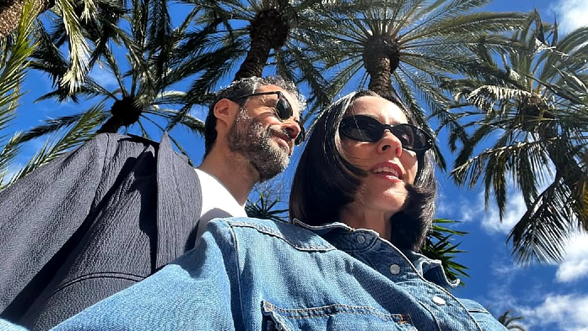 Así es Javier Gómez, el novio de Alba Lago, la presentadora de Noticias Cuatro