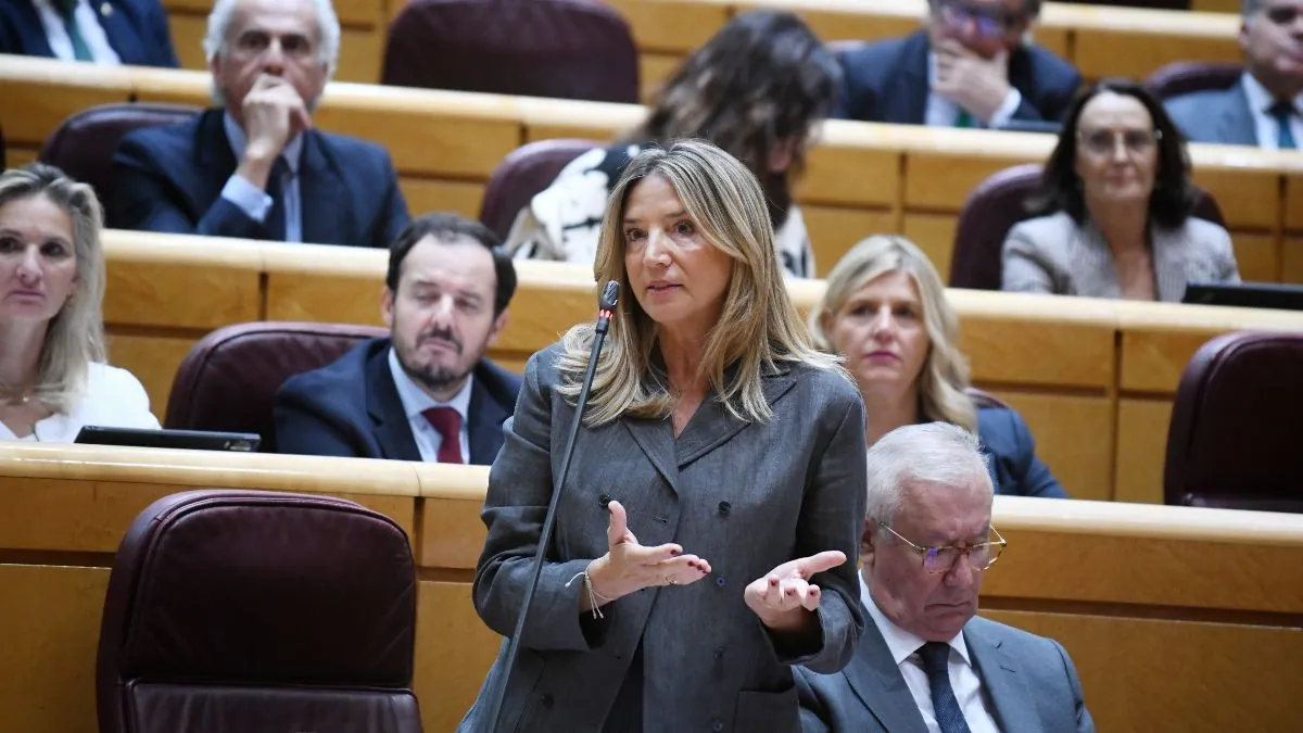 El PP acusa al PSOE de ser el partido de las chistorras, las mordidas y el «dinero en B»