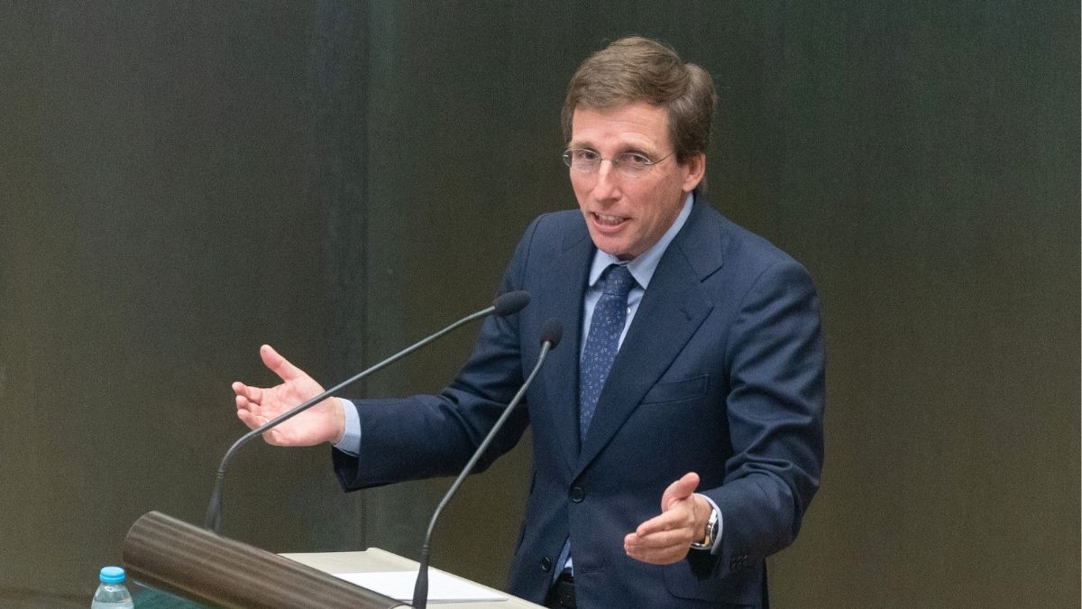 Almeida cree que Sánchez actúa «como un corrupto» con sus «evasivas» en el Senado