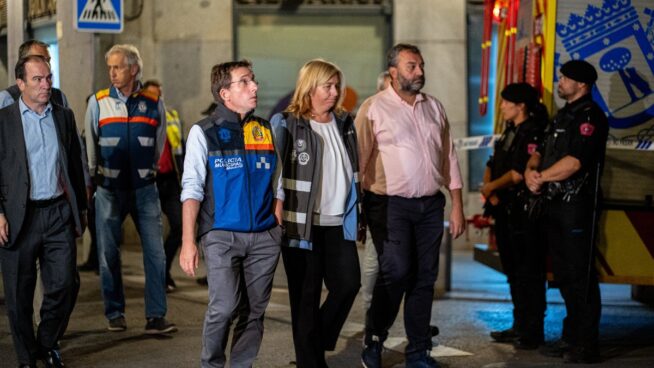 Una hipótesis del derrumbe del edificio de Madrid apunta al material de obra apilado