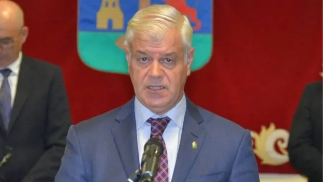 El PSOE llega a un acuerdo con el PP para gobernar juntos en el Cabildo de El Hierro