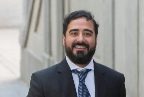 Alvise donará 50.000 euros de su sueldo a una fundación de la Guardia Civil o de la Policía