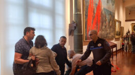 La familia del pintor del cuadro de Colón, «escandalizada» y «dolida» por el ataque