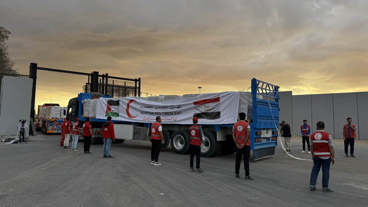 Israel suspende la entrada de ayuda en Gaza tras acusar a Hamás de violar el alto el fuego