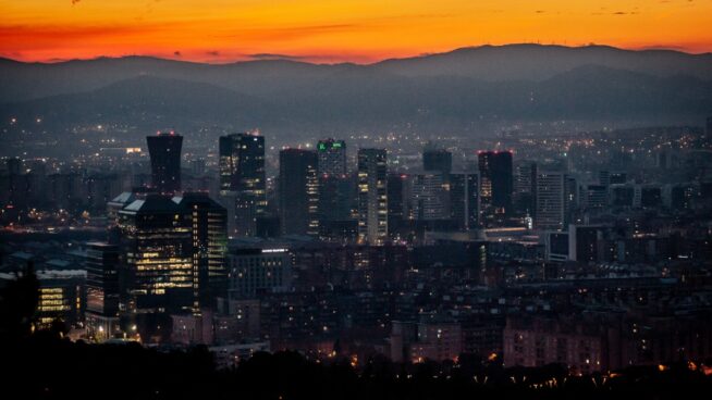 Once de los 15 barrios con más extranjeros están en Barcelona, tres en Madrid y uno en Murcia