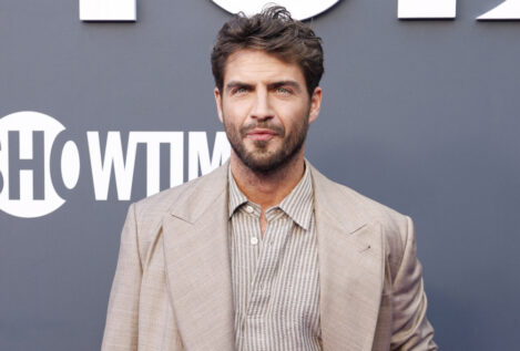 Maxi Iglesias (35) pone el foco en su relación sentimental con Aitana Sánchez-Gijón (57): «'Hacerlo' está sobrevalorado»