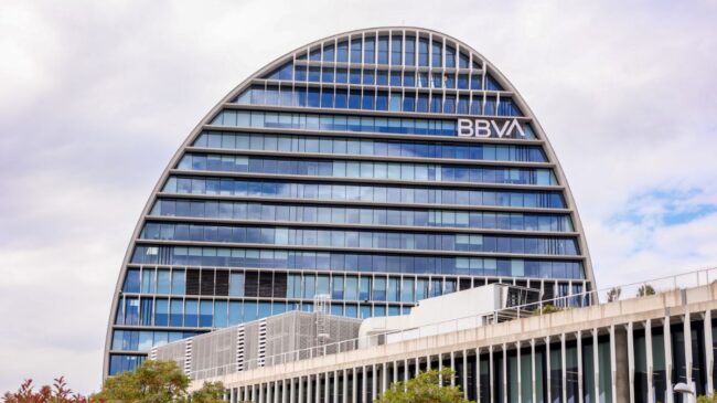BBVA gana en 2025 un 4,5% más,  hasta un nuevo máximo de 10.511 millones