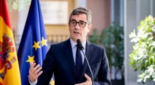 Informe demoledor del CGPJ contra la ley de Bolaños sobre el secreto de los periodistas