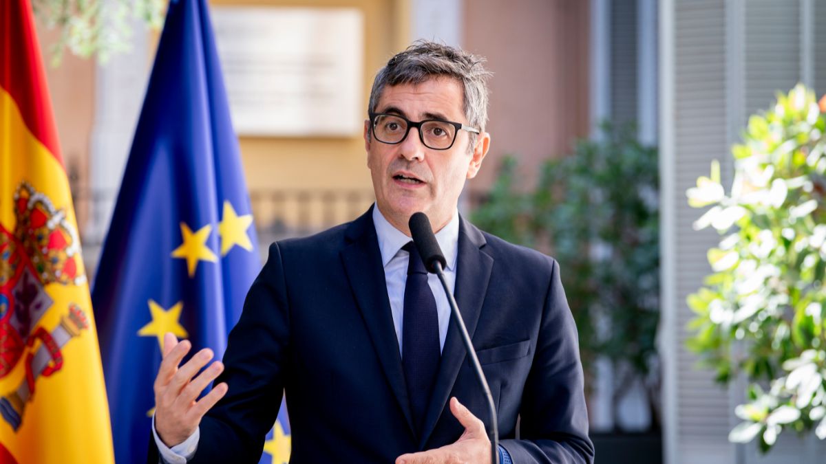 Bolaños pide una «respuesta eficaz» de la Justicia de la UE al «acoso» de la «ultraderecha»