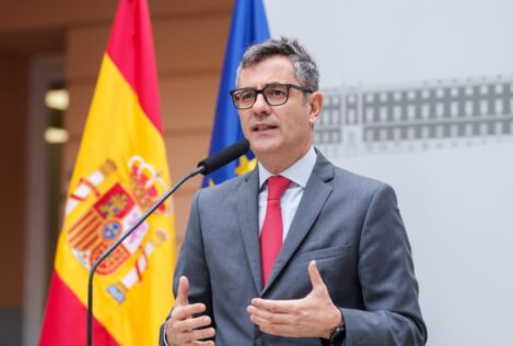 Bolaños dice que siguen dialogando con Junts para lograr acuerdos y que la legislatura avance
