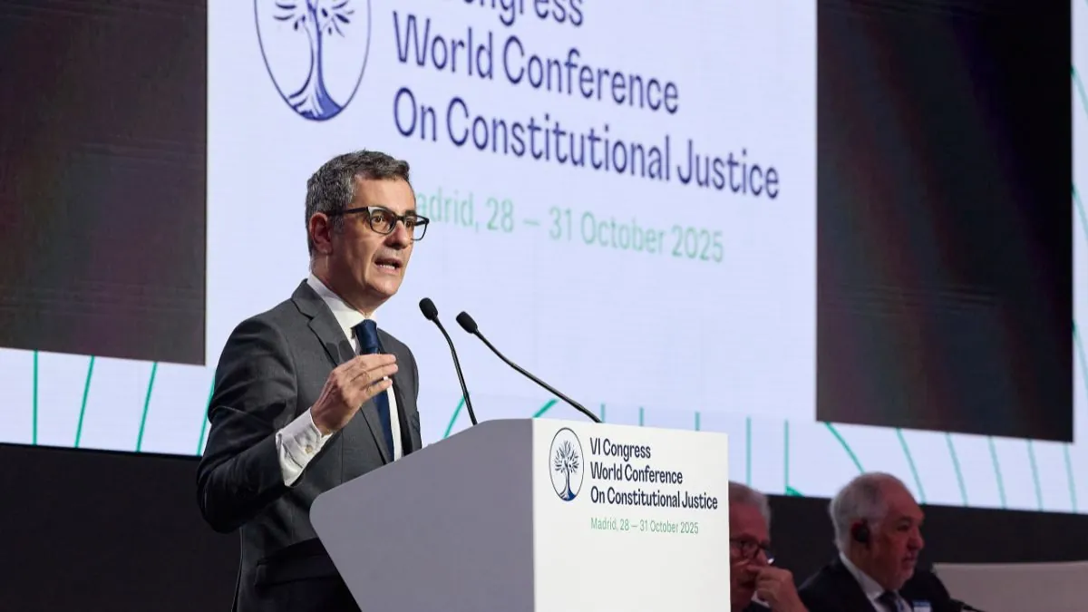 Bolaños reivindica la labor de los tribunales constitucionales frente a «inercias populistas»
