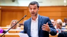 Bruselas expedienta a España por multar a las aerolíneas que cobran por el equipaje de mano