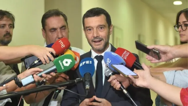 El ministro de Consumo, a Ryanair: «Iremos al Tribunal europeo y donde haga falta»