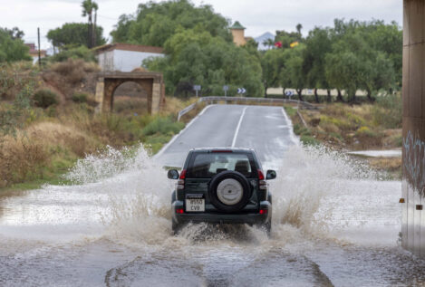 Murcia sigue en alerta por las inundaciones, que obligan a movilizar a la UME