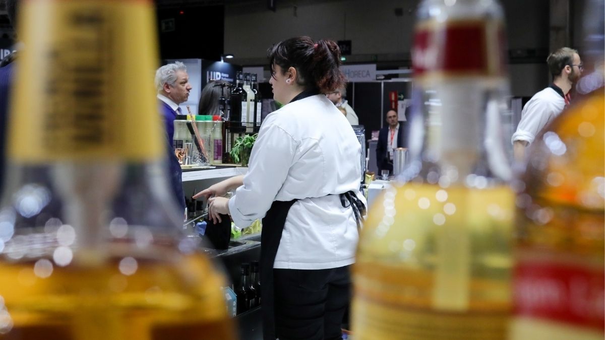 El paro subió en 60.100 personas en verano y el empleo marcó nuevo récord
