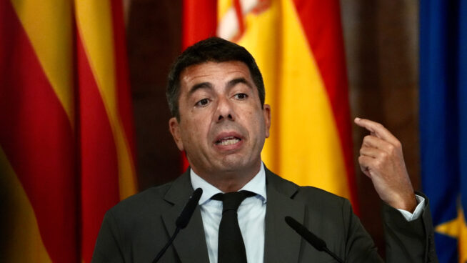 Mazón critica al Gobierno un año después de la dana: «Volvería a pasar lo mismo»