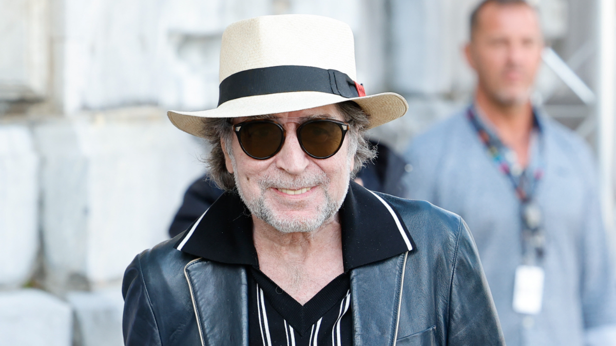 Entramos en el dúplex de Sabina en Lavapiés con la música por bandera y «antiminimalista»