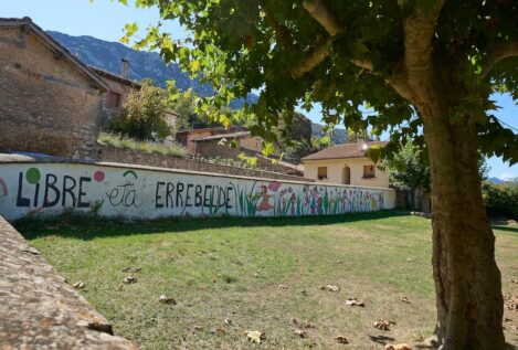 La Diputada de Cultura de Álava admite fallos de coordinación sobre el campamento de Bernedo