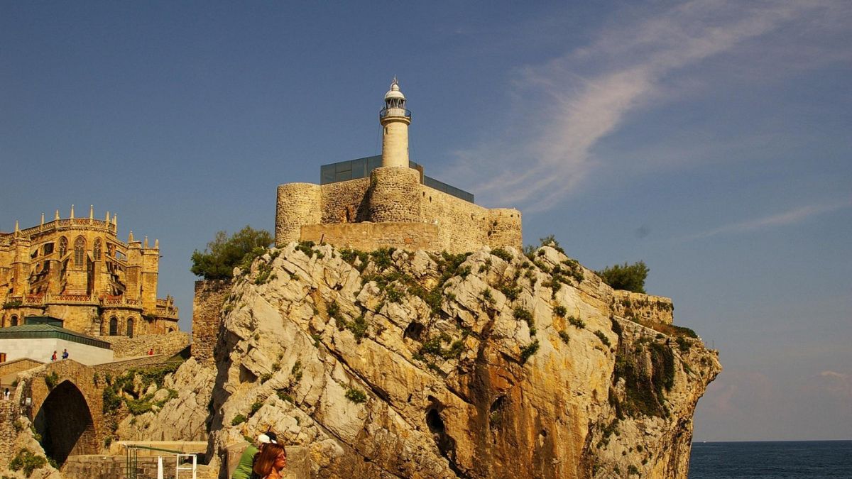El castillo medieval del Cantábrico que pasó de ser una cárcel a interés turístico