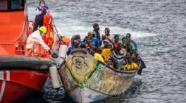 El Gobierno solo ha trasladado a 38 menores inmigrantes desde Canarias en tres meses