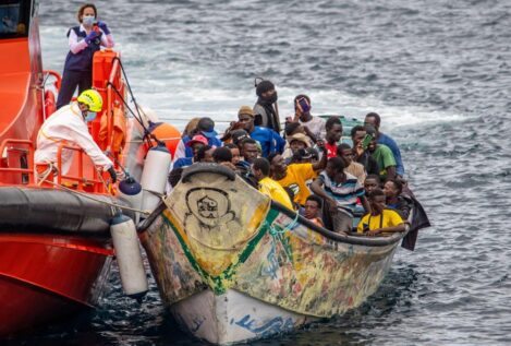 El Gobierno solo ha trasladado a 38 menores inmigrantes desde Canarias en tres meses