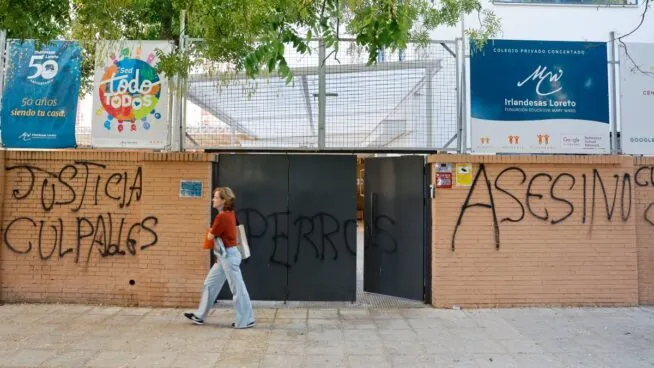 El colegio de la alumna que se suicidó pide «cautela» hasta que finalice la investigación