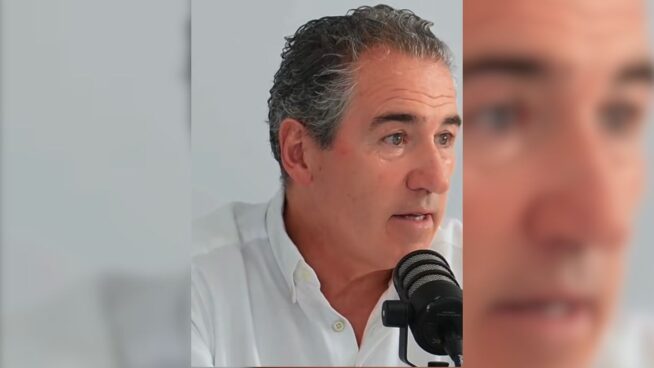 Un comandante de Iberia revela cómo los pilotos descansan en vuelos largos
