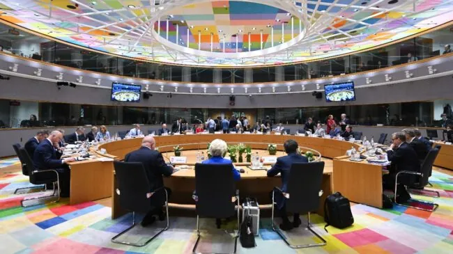 Los líderes europeos piden medidas para contener el alza de los precios por la guerra