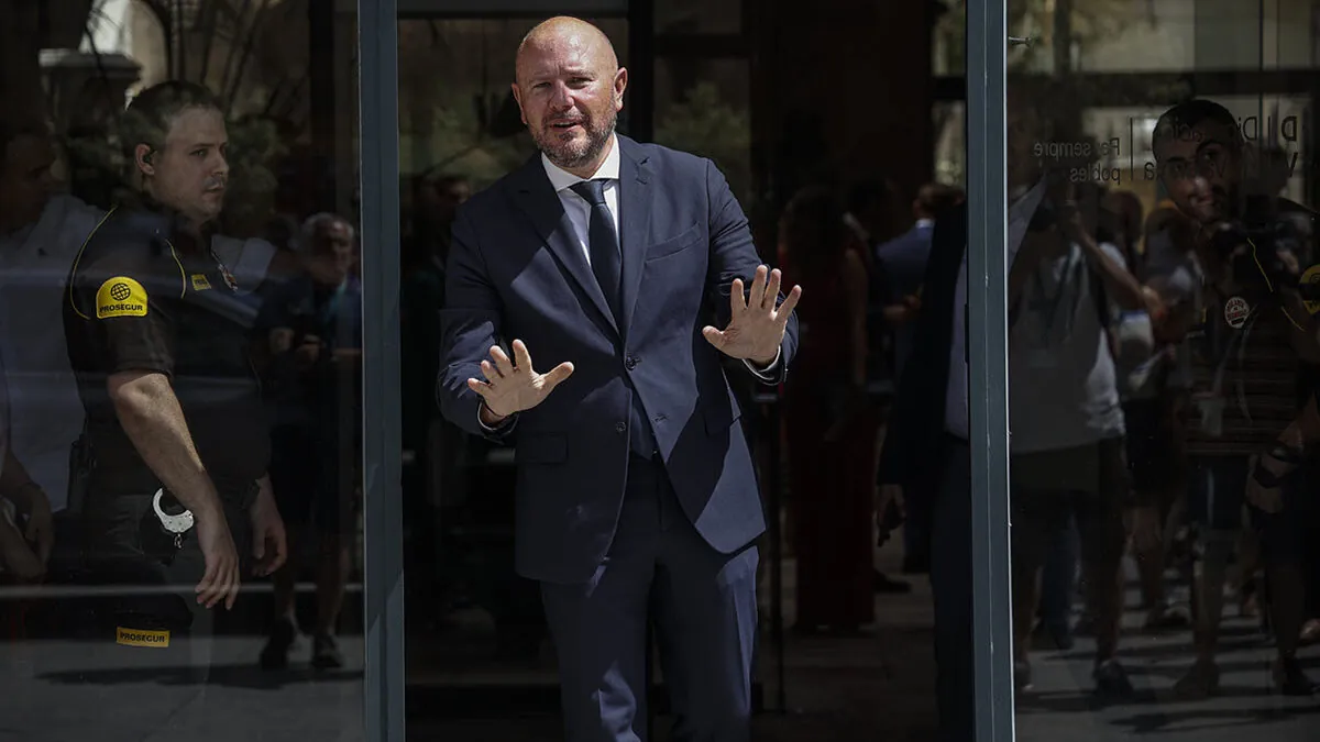 La Fiscalía investiga en Valencia 80 millones en contratos de agua gestionados por el PSOE