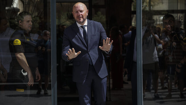 La Fiscalía investiga en Valencia 80 millones en contratos de agua gestionados por el PSOE