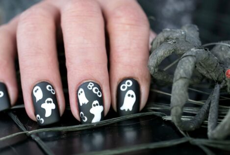 Estas son las cuatro tendencias de uñas de Halloween para este 2025