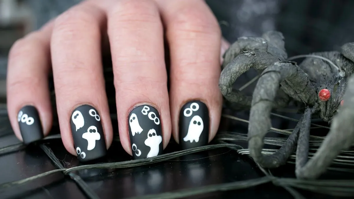 Estas son las cuatro tendencias de uñas de Halloween para este 2025
