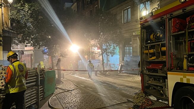 Hallados dos cadáveres de los desaparecidos en el derrumbe de un edificio de Madrid