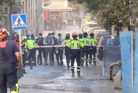 Tres heridos y cuatro desaparecidos tras el derrumbe del forjado de un edificio en Madrid