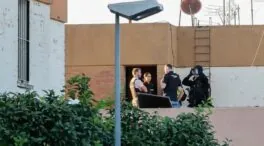 Despliegue policial en Brenes (Sevilla) por un atrincherado relacionado con un homicidio