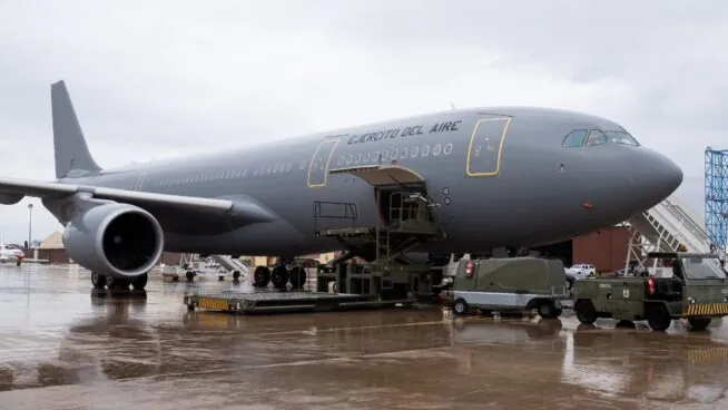 El Ejército del Aire hace historia con su vuelo más largo sin escalas: 15 horas desde China