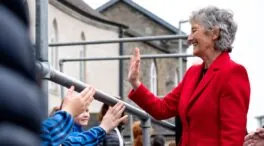 La independiente de izquierdas Catherine Connolly, nueva presidenta de Irlanda