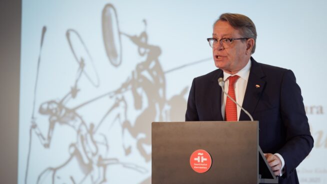 Albares elige a un veterano diplomático para dirigir la delicada embajada en Argelia