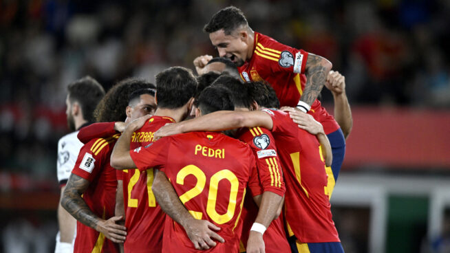 España gana con solvencia a Georgia pese a las ausencias y acaricia el billete al Mundial
