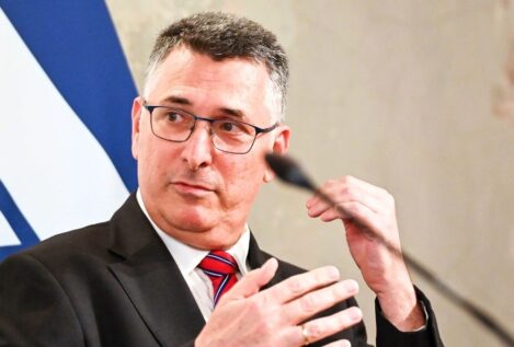 Israel asegura que trasladan a los activistas de la flotilla a puerto de forma «segura»