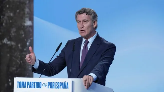 Feijóo plantea reforzar los requisitos para que un inmigrante adquiera la nacionalidad