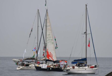 La flotilla a Gaza denuncia una «operación intimidatoria» de un buque de guerra de Israel