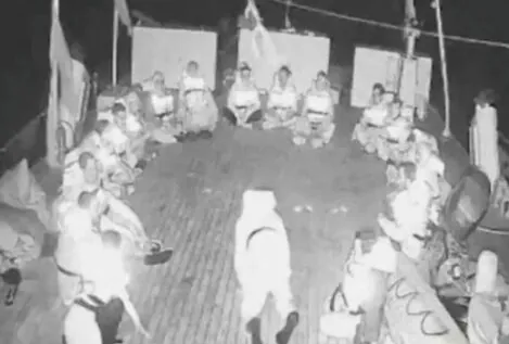 Un ministro israelí sugiere que los miembros de la flotilla pasen «meses» en prisión