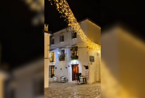 Parece un pueblo de Alemania, pero está en Cádiz y en Navidad se vuelve mágico