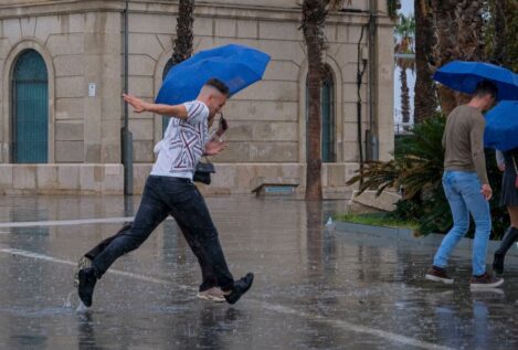 Las intensas lluvias ceden y solo cuatro comunidades siguen en alerta