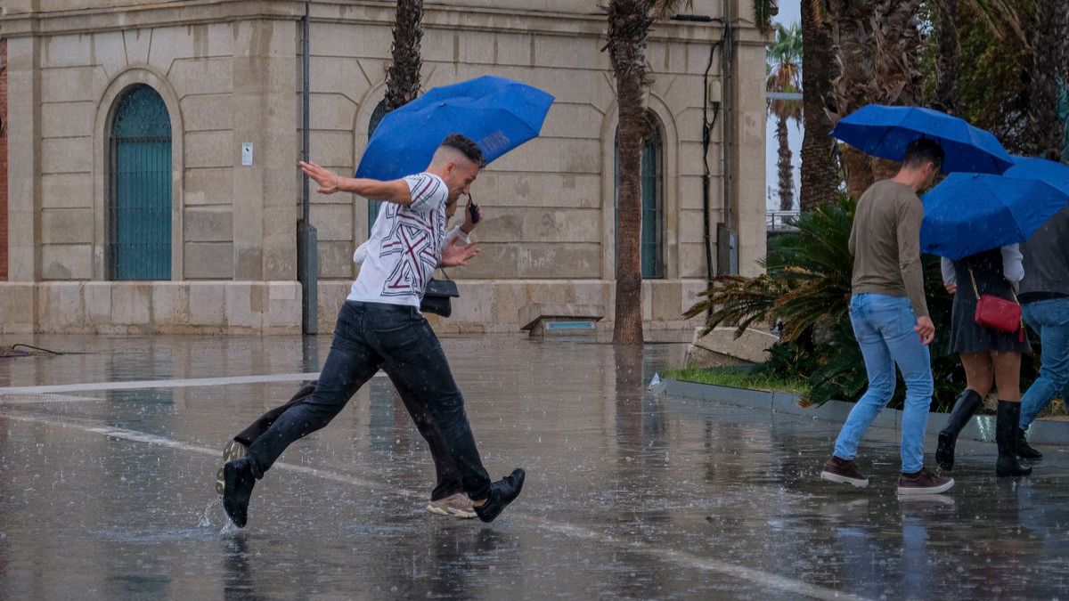Las intensas lluvias ceden y solo cuatro comunidades siguen en alerta